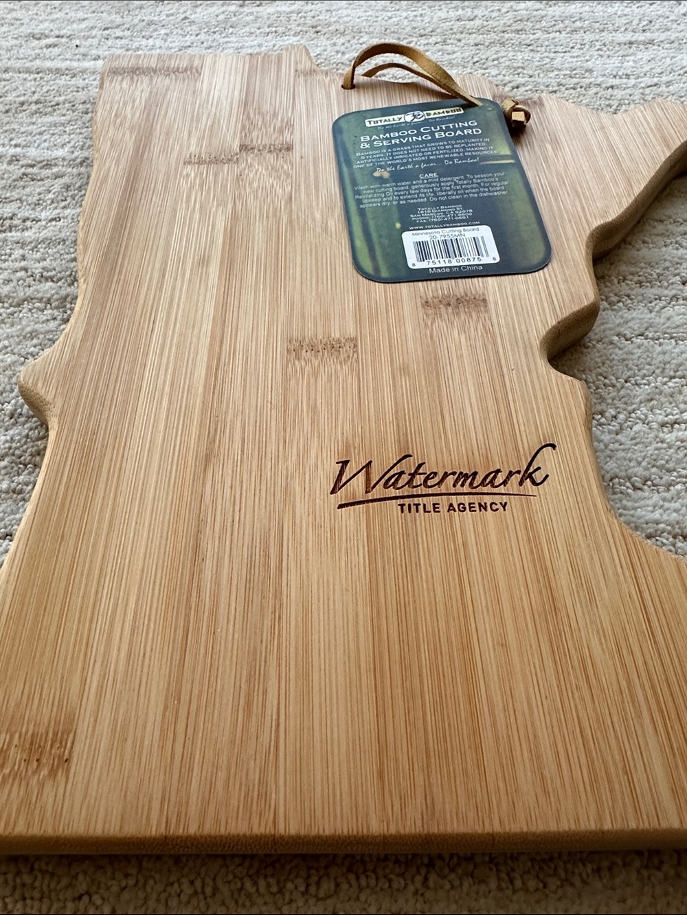 NWT Totally Bamboo Minnesota Cutting Charcuterie Board w Co-branding - Picture 4 of 9